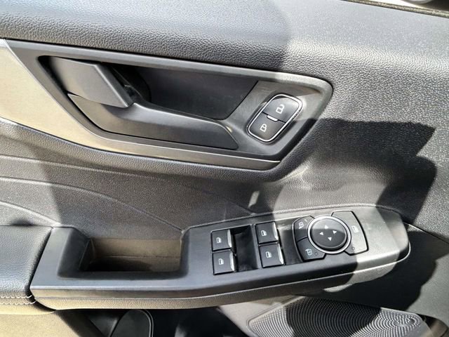 Used 2025 Ford Escape Active AWD/4WD image 13
