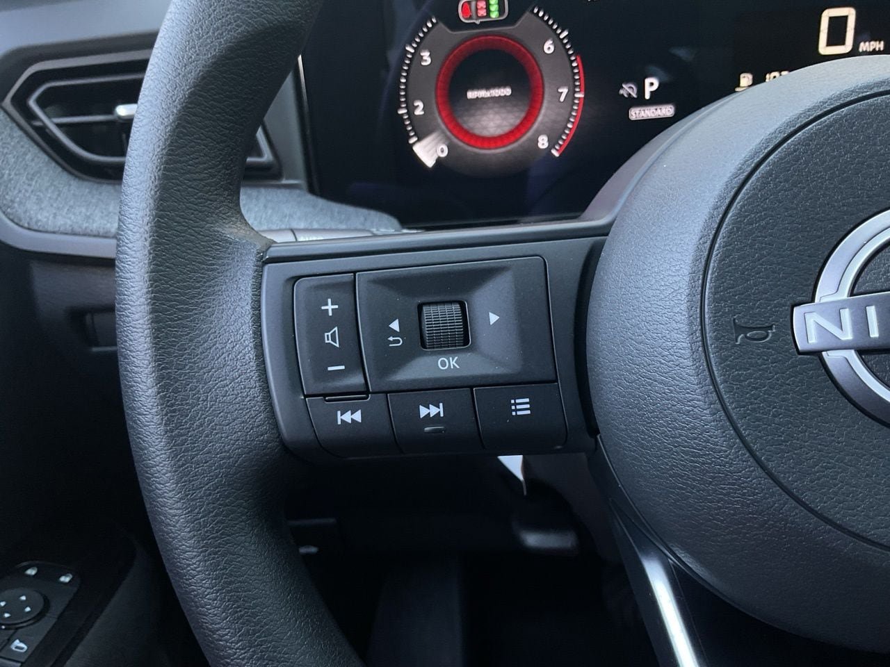 New 2027 Nissan Kicks S FWD image 34