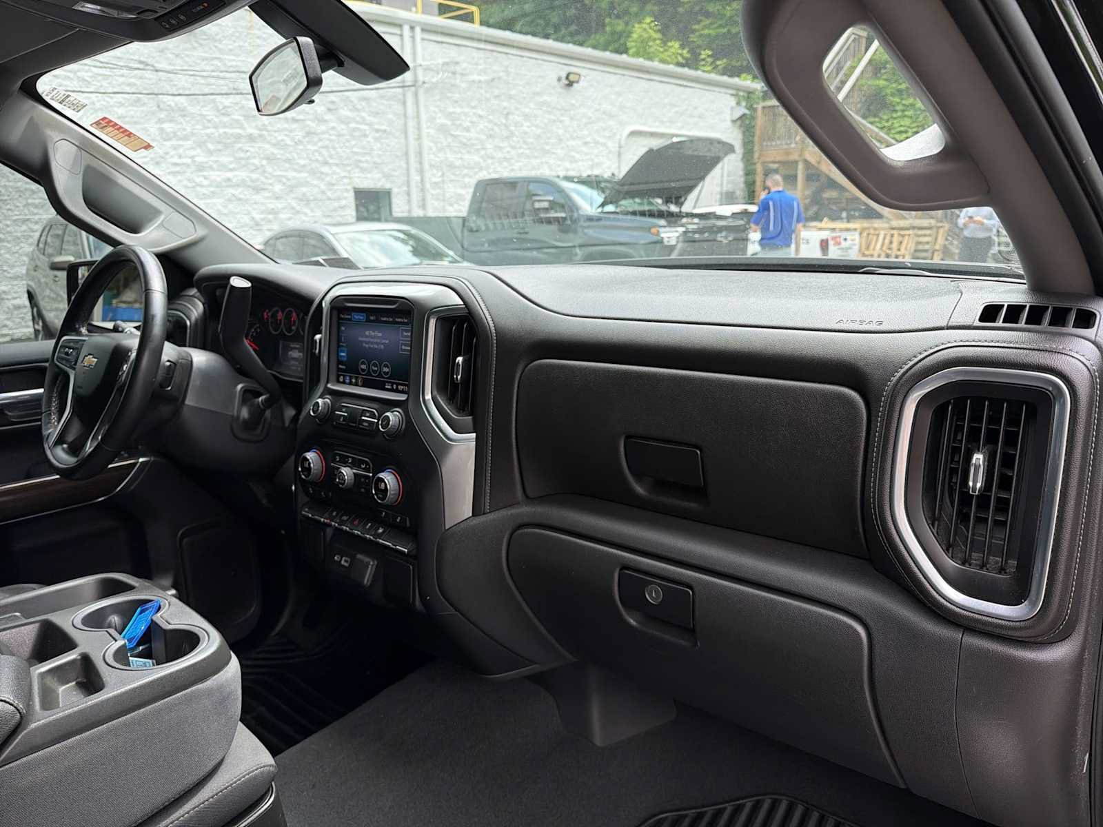 Certified 2021 Chevrolet Silverado 1500 LT AWD/4WD image 36