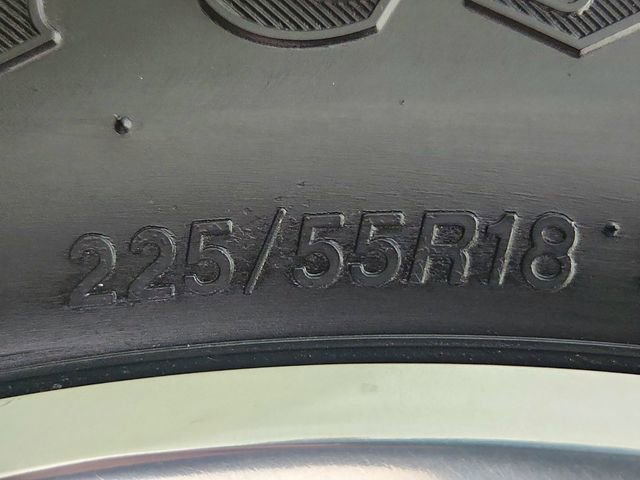 Used 2017 Jeep Cherokee Limited image 31