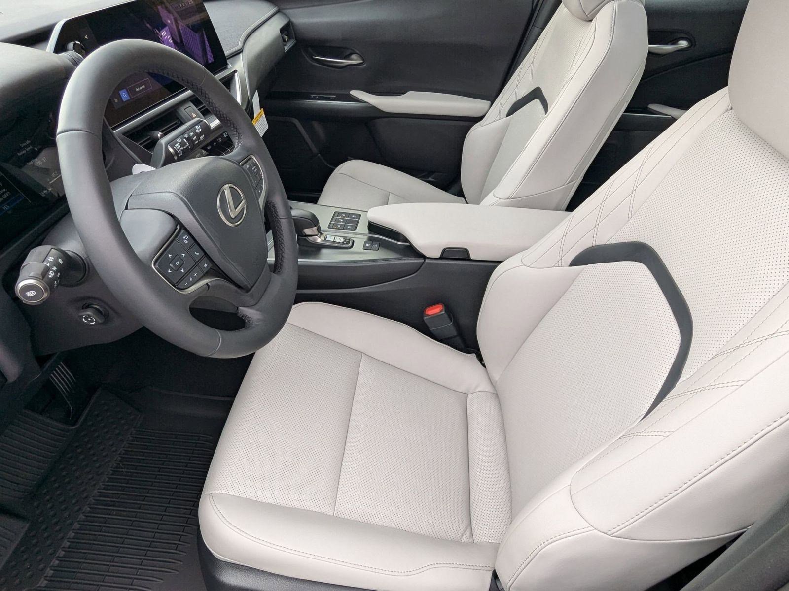 New 2025 Lexus UX 300h AWD image 5