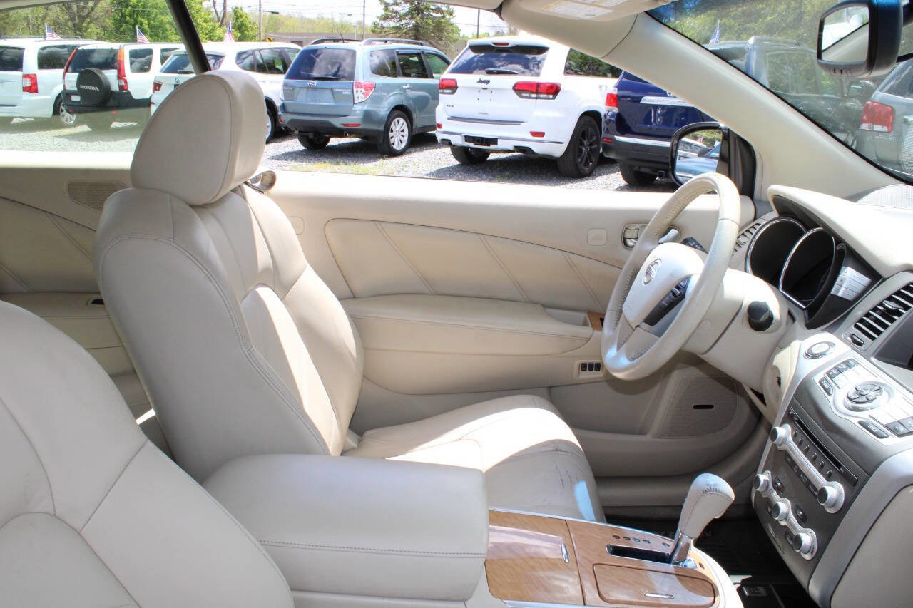 Used 2014 Nissan Murano CrossCabriolet w/ Navigation Package AWD/4WD image 12
