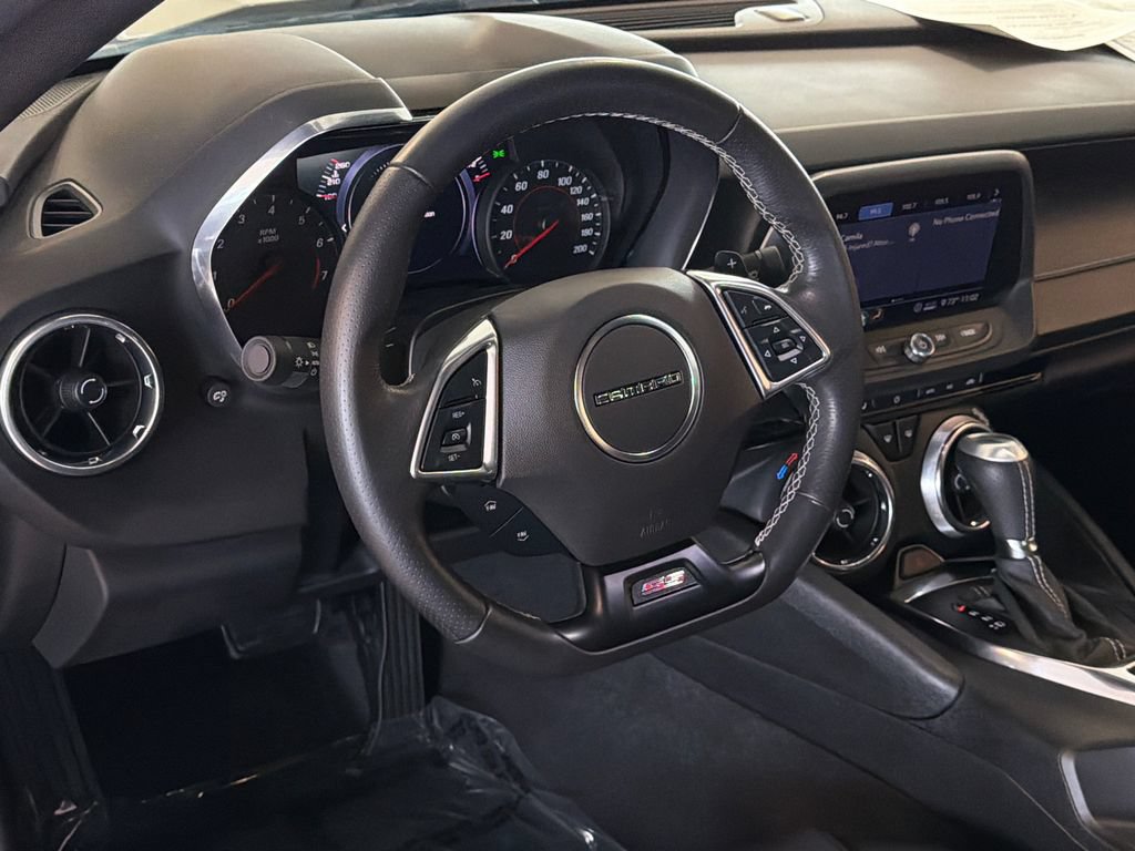 Used 2020 Chevrolet Camaro SS RWD image 32