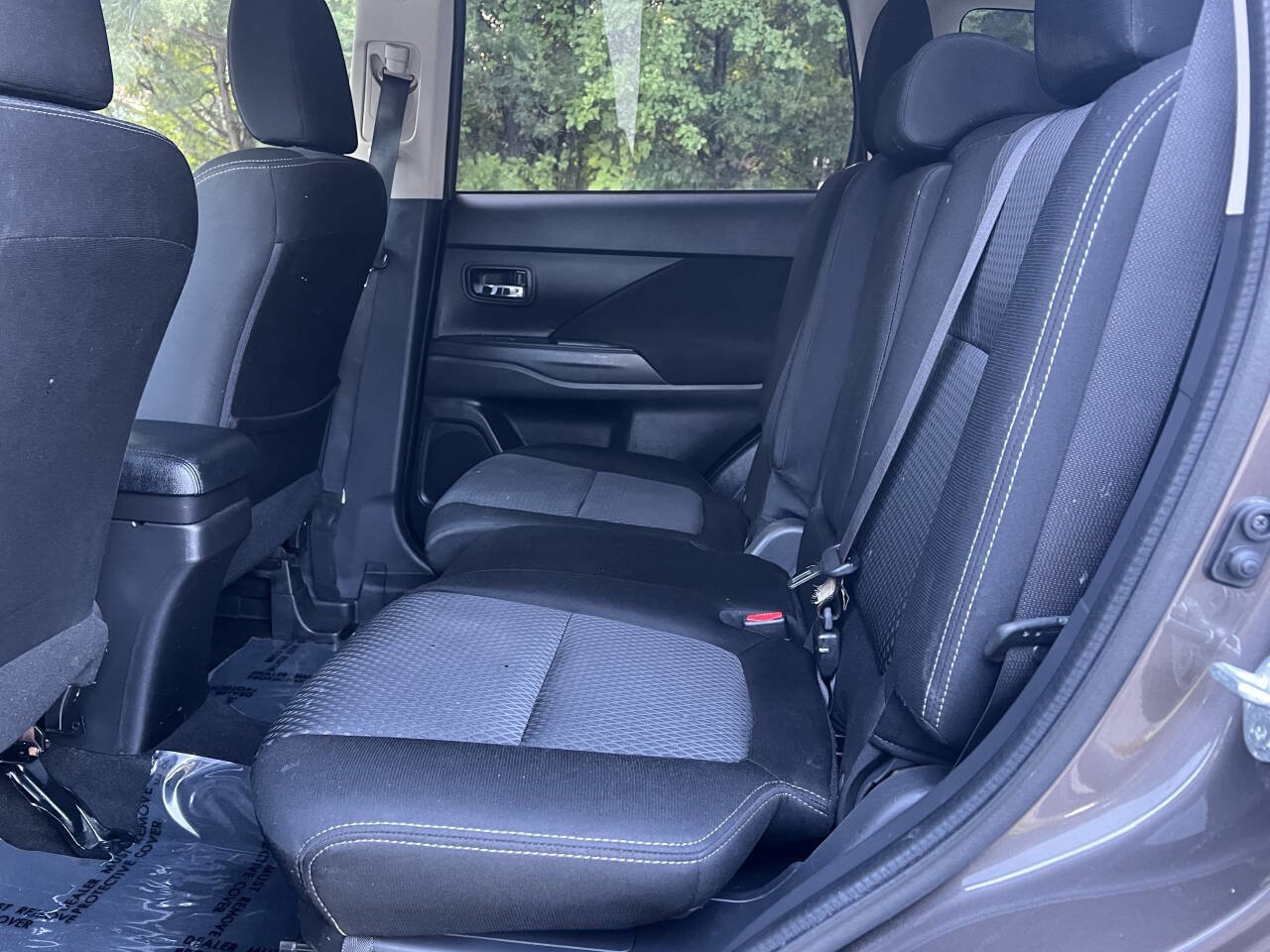 Used 2018 Mitsubishi Outlander ES image 26