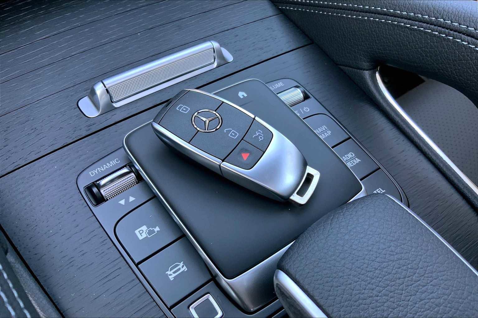 New 2026 Mercedes-Benz GLE 450 4MATIC image 21
