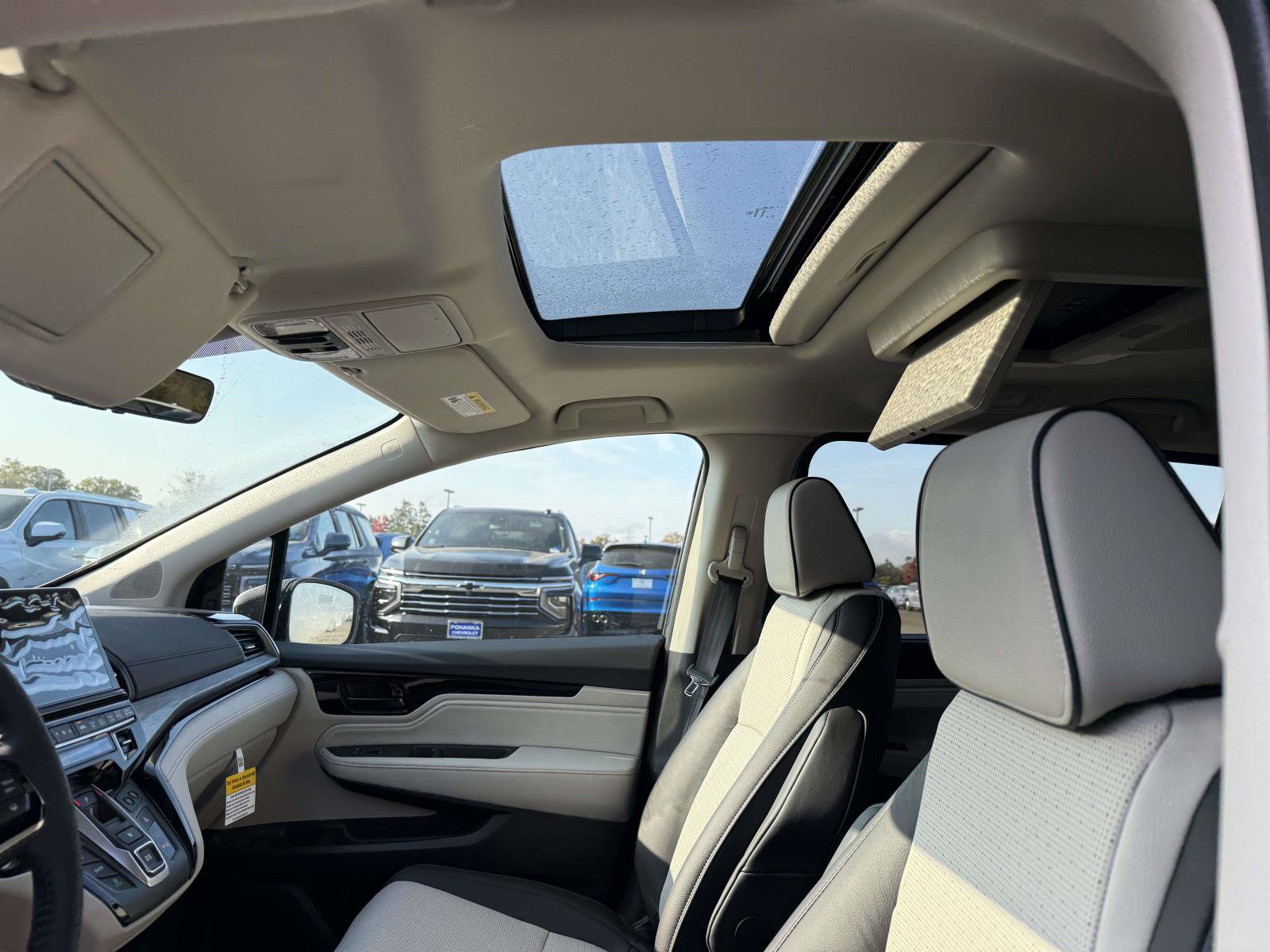 New 2027 Honda Odyssey Elite image 17