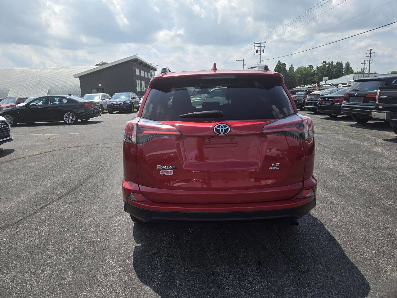 Used 2017 Toyota RAV4 LE image 15