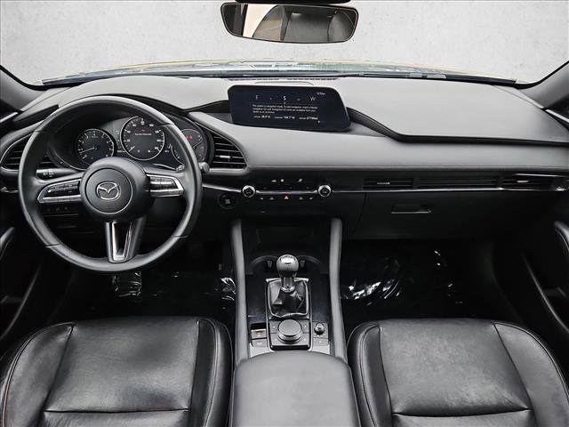 Used 2020 MAZDA MAZDA3 Hatchback w/ Premium Package FWD image 16