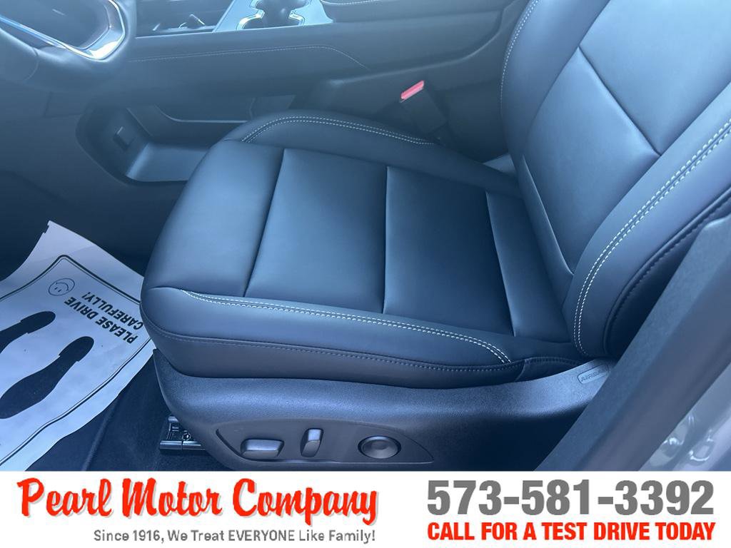 New 2026 GMC Acadia Elevation w/ Black Edition image 10