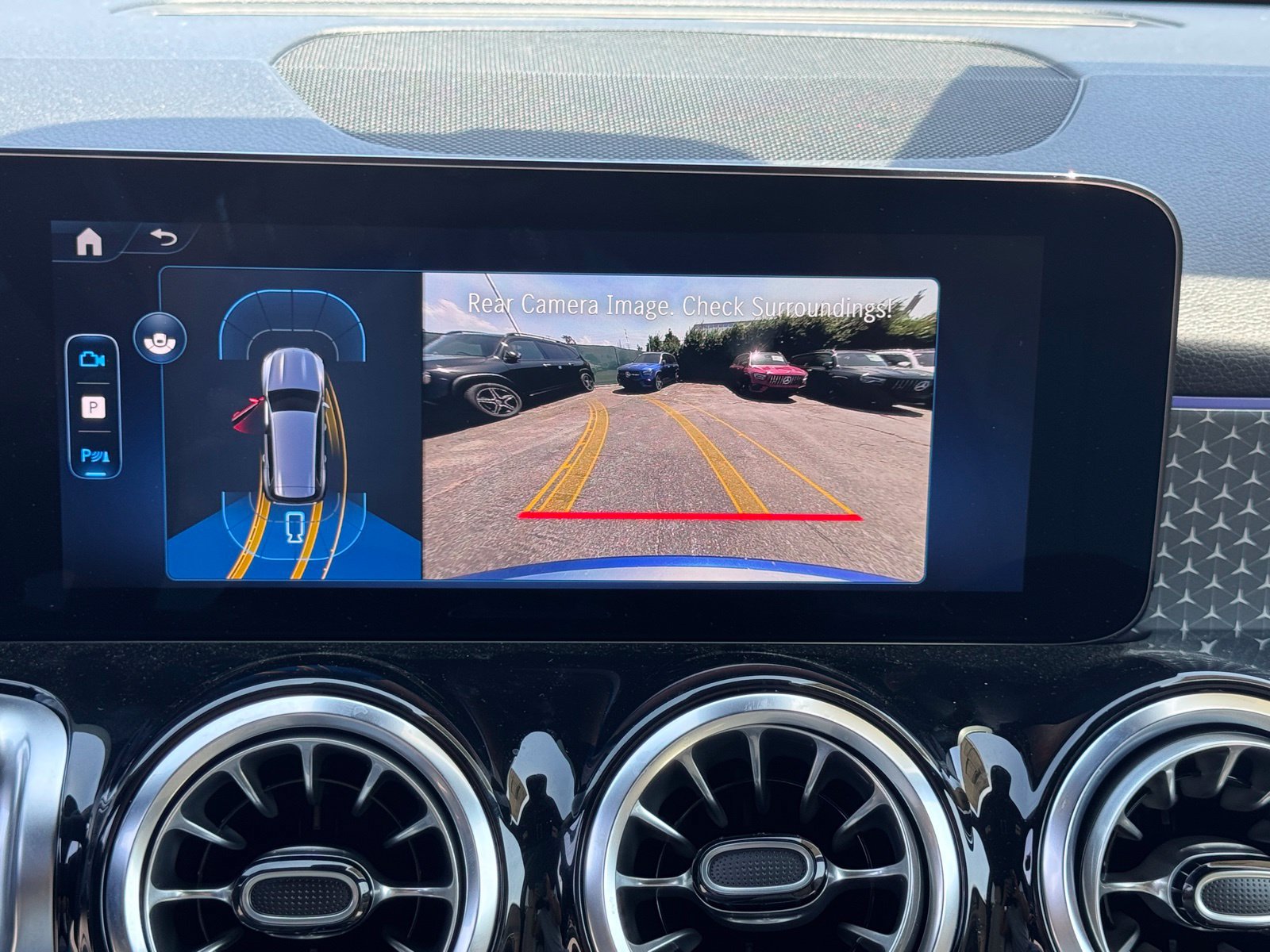 New 2025 Mercedes-Benz GLB 250 4MATIC image 24