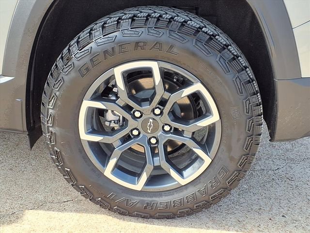 Used 2026 Chevrolet Equinox ACTIV w/ Convenience Package III image 21