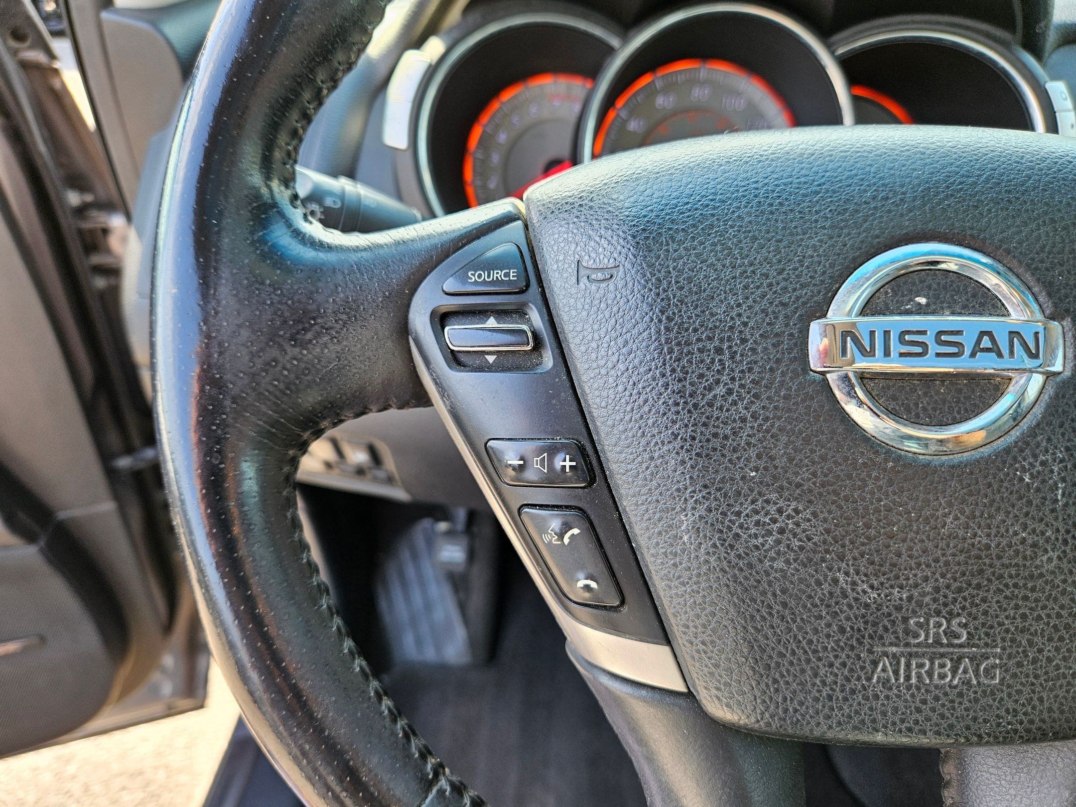 Used 2009 Nissan Murano LE AWD/4WD image 18
