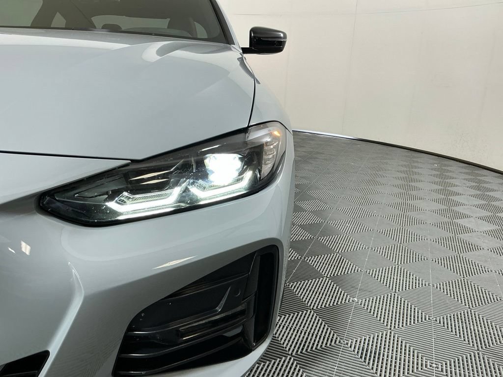 Certified 2022 BMW 430i Coupe w/ M Sport Package RWD image 8