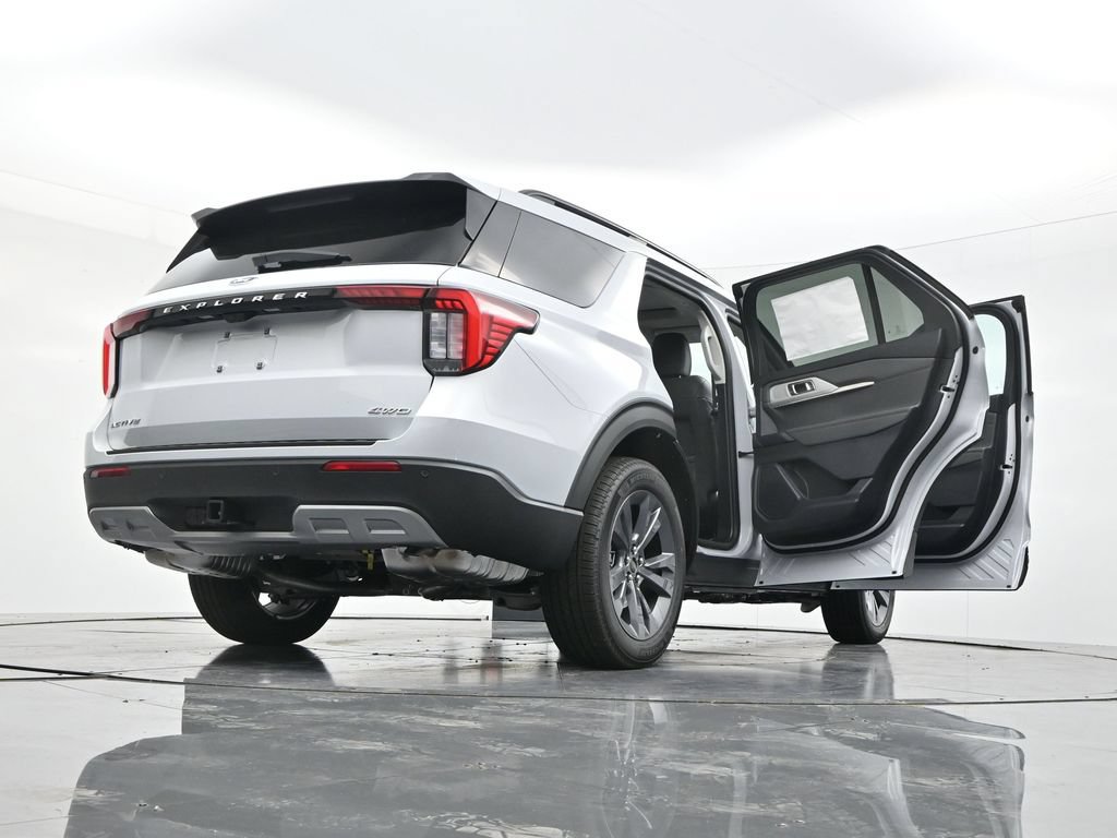 New 2026 Ford Explorer Active w/ Active Comfort Package AWD/4WD image 48