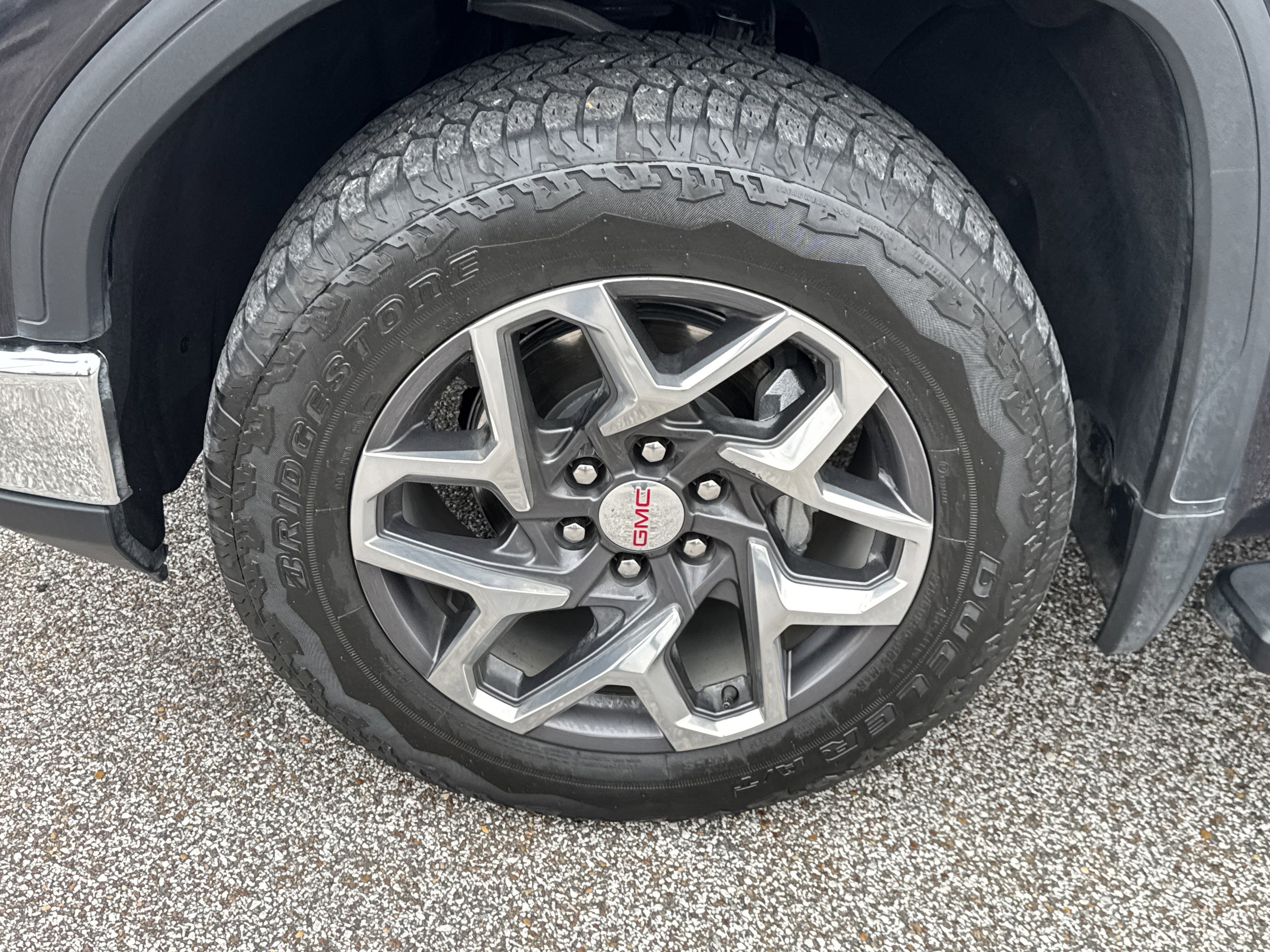 Used 2023 GMC Sierra 1500 SLT w/ SLT Premium Package image 9