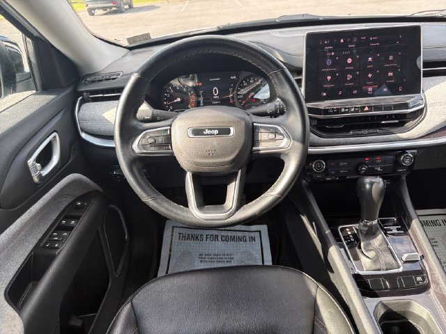Used 2022 Jeep Compass Latitude AWD/4WD image 13