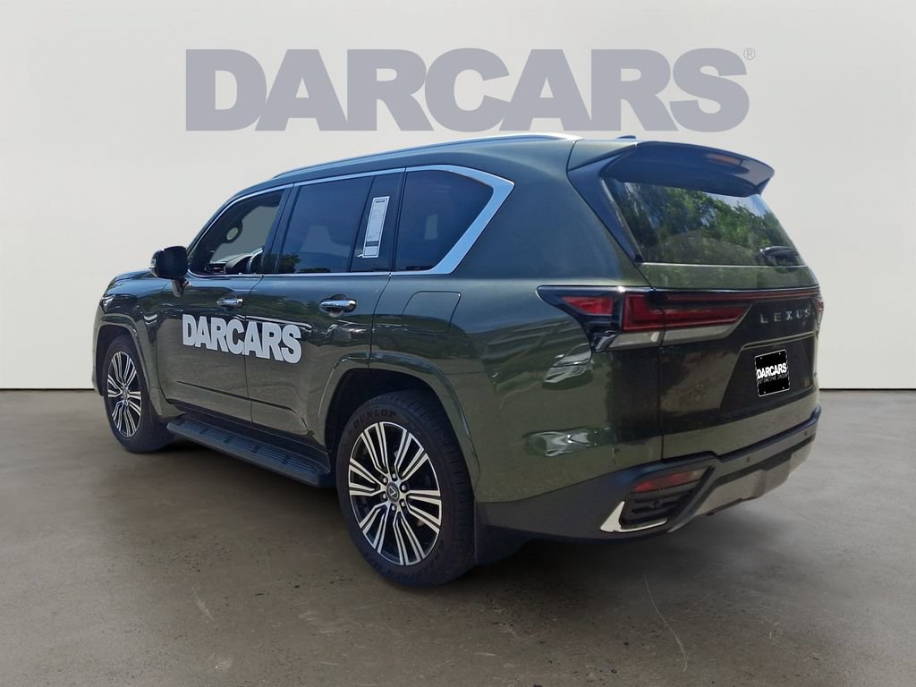 Used 2025 Lexus LX 600 4WD w/ Accessory Package (2T) image 4