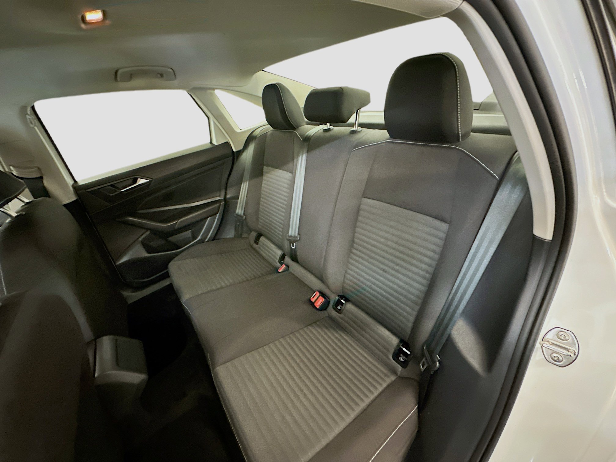 Used 2025 Volkswagen Jetta S image 28