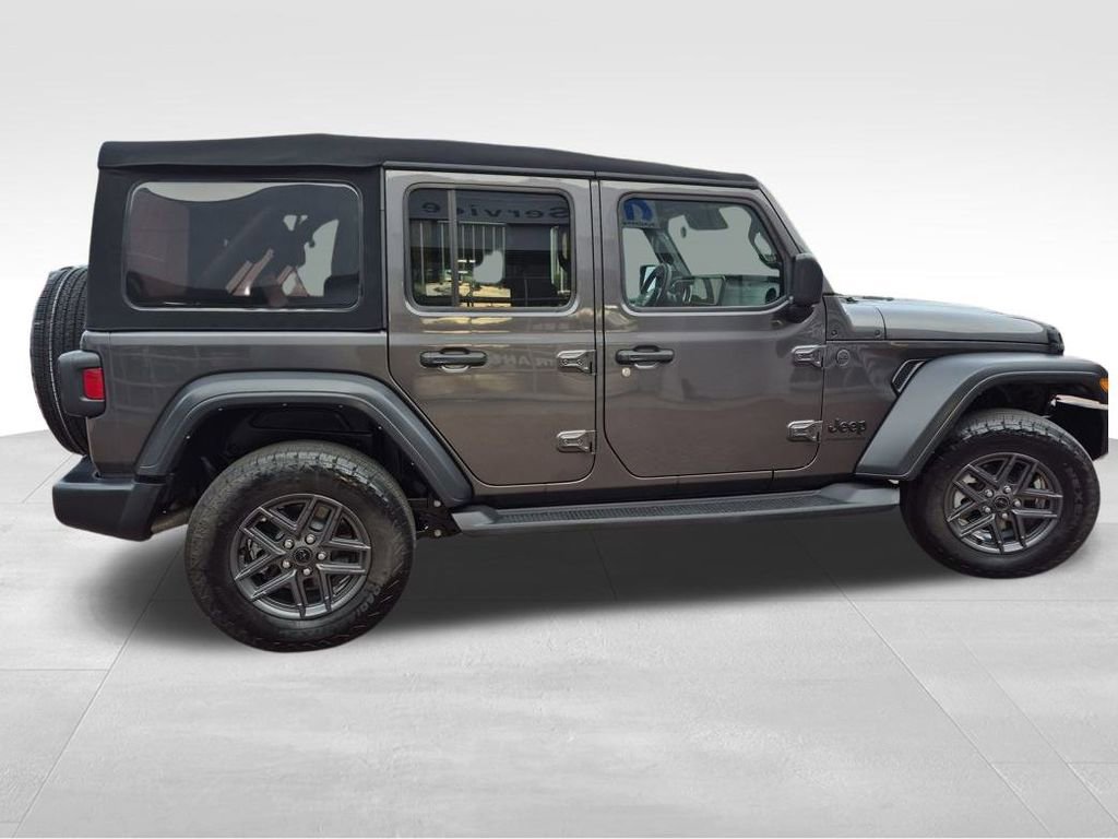 Used 2024 Jeep Wrangler Sport S image 10