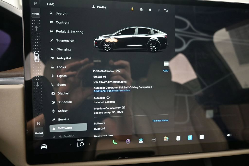 Used 2022 Tesla Model X image 9