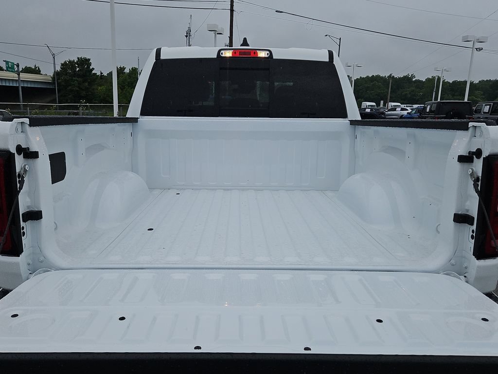 New 2026 RAM 1500 Express AWD/4WD image 6
