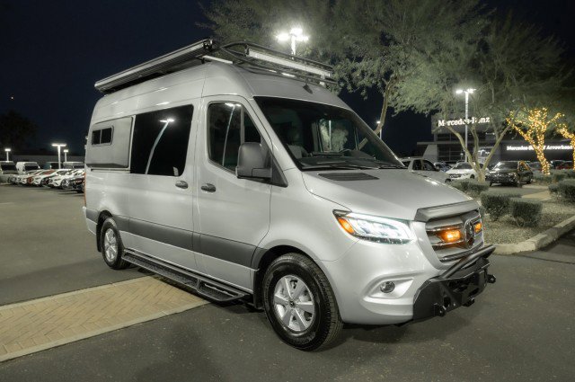 Used 2024 Mercedes-Benz Sprinter 2500 image 2