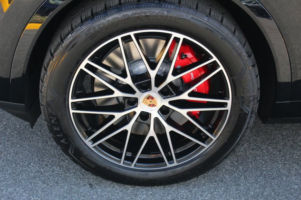 New 2026 Porsche Cayenne S image 15