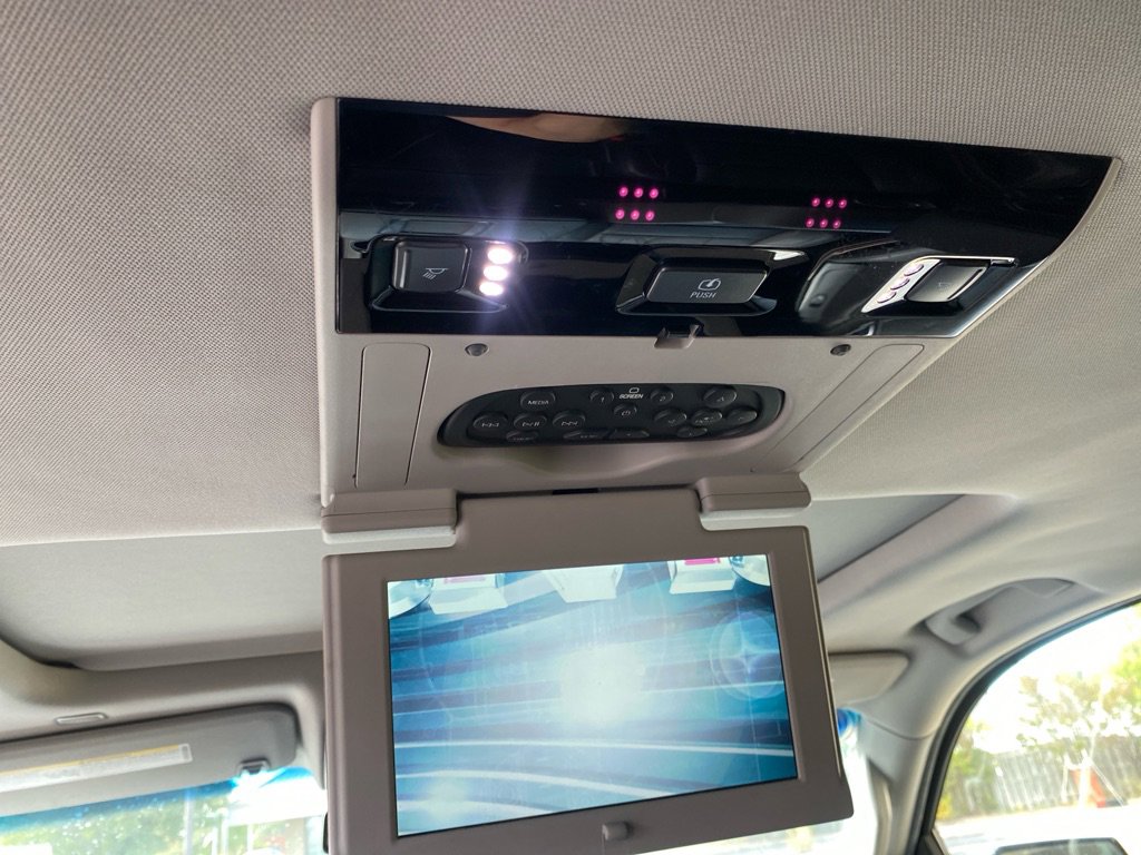 Used 2018 GMC Yukon XL SLT w/ Open Road Package image 22