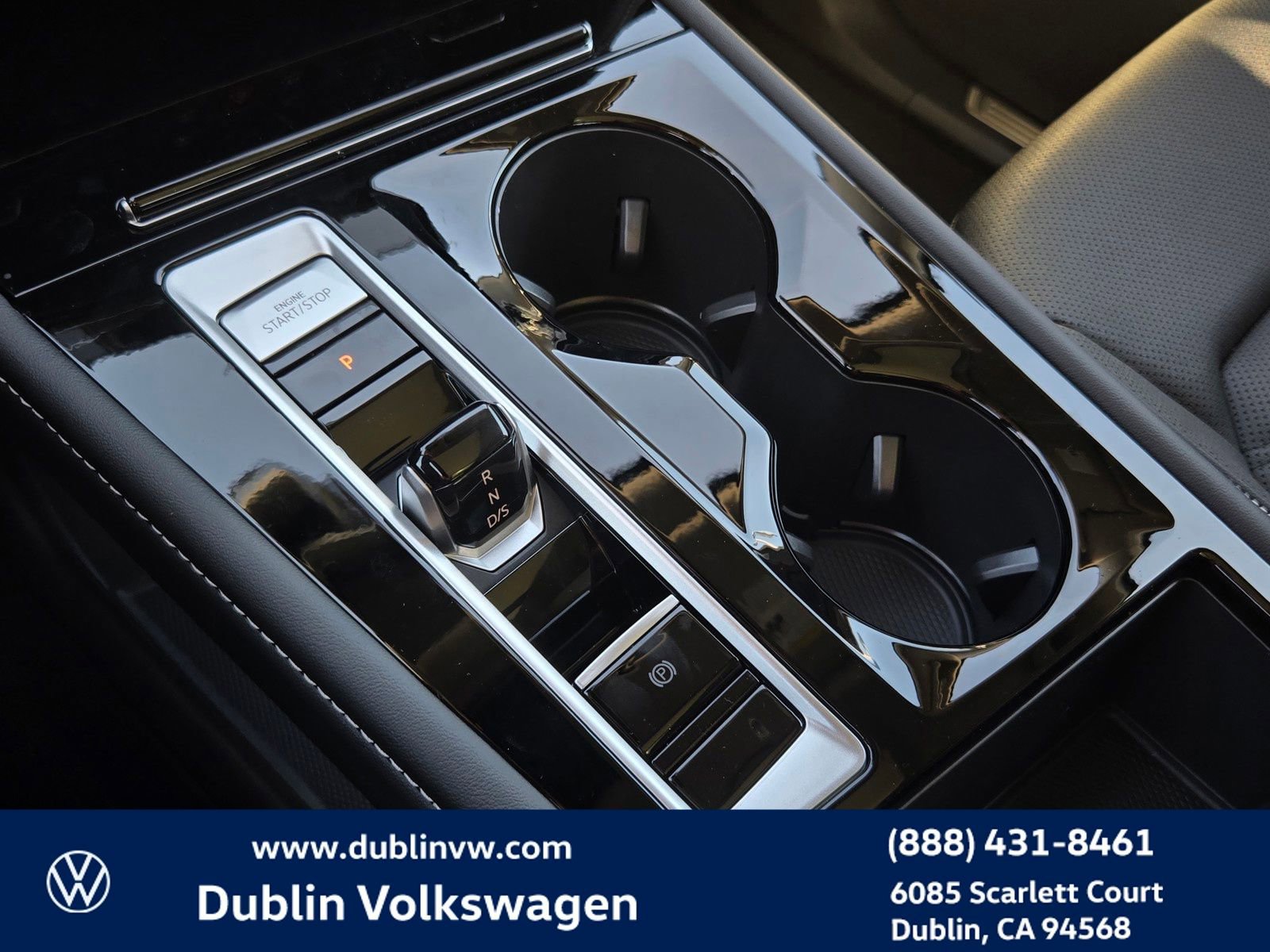 New 2026 Volkswagen Atlas SE FWD image 16