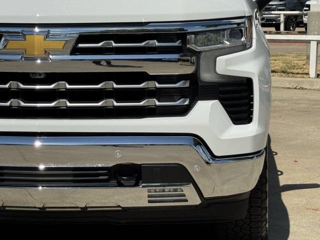 Used 2024 Chevrolet Silverado 1500 LTZ w/ LTZ Convenience Package II AWD/4WD image 10