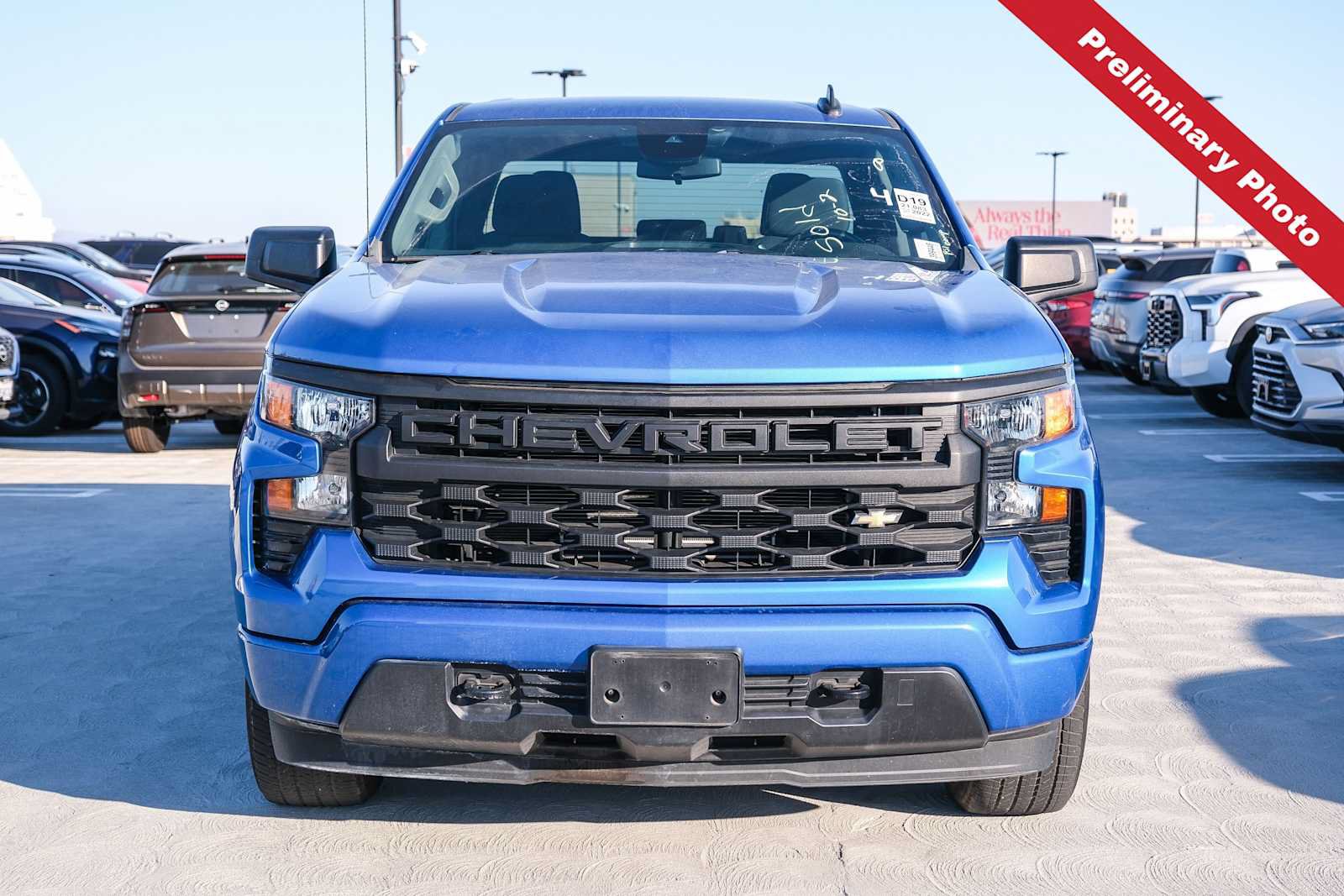 Used 2022 Chevrolet Silverado 1500 Custom RWD image 2