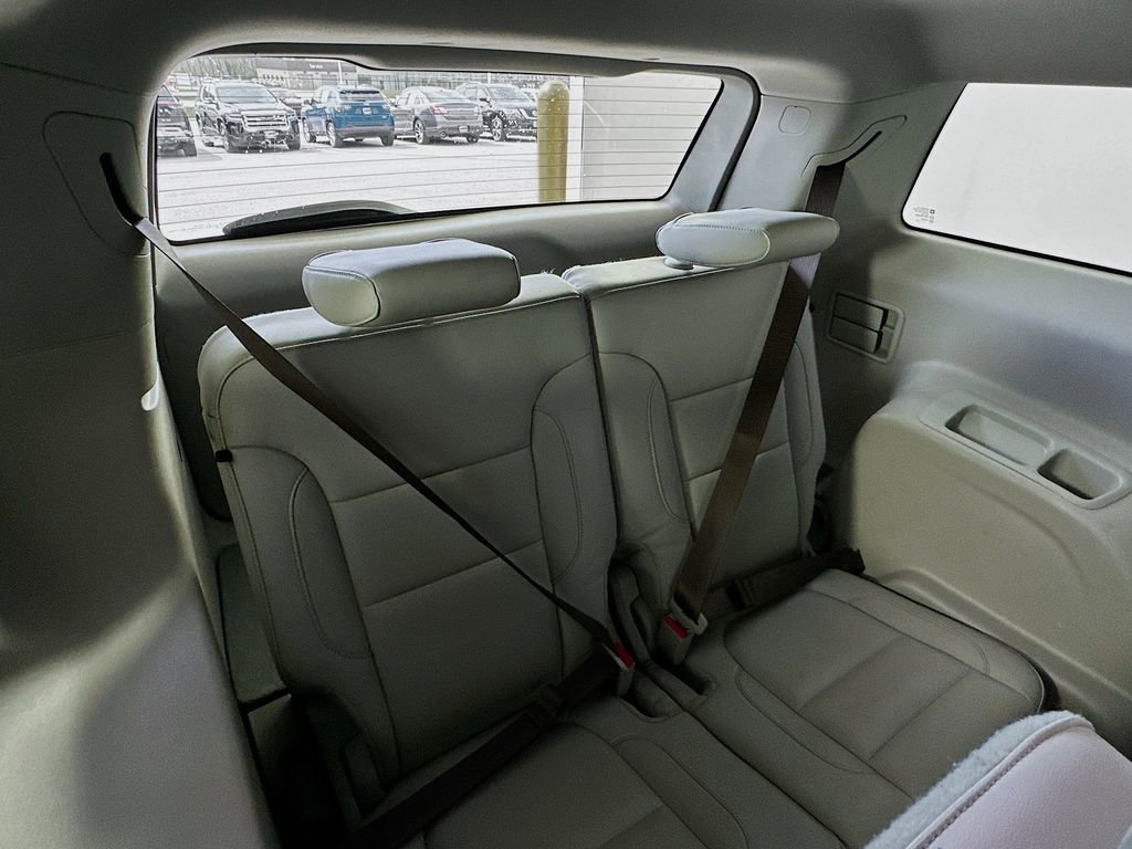 Used 2018 GMC Acadia SLT image 28