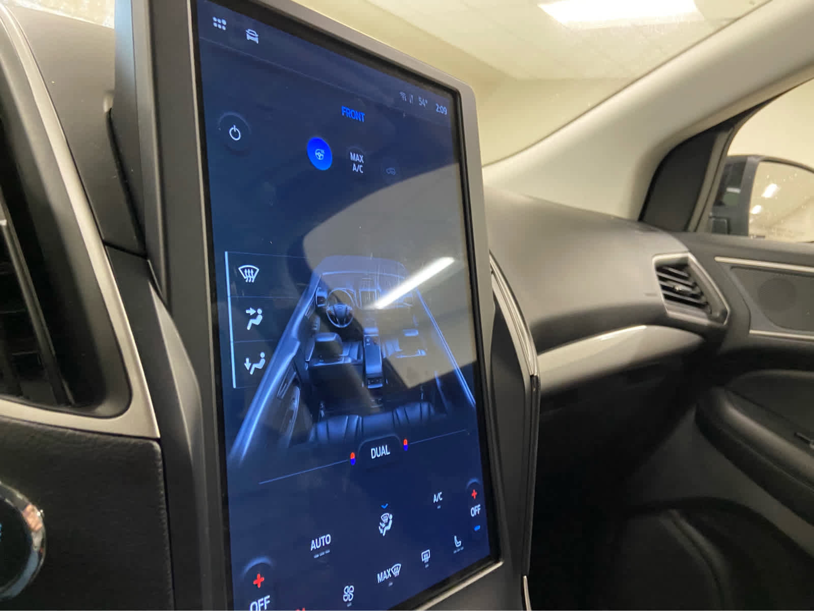 Used 2024 Ford Edge SEL w/ Convenience Package image 20