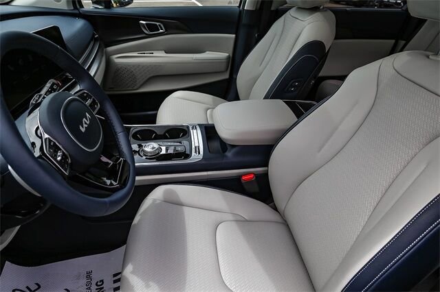 New 2026 Kia Carnival SX Prestige image 16