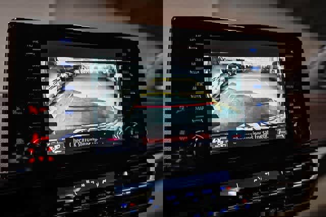 Certified 2023 Toyota Sienna Platinum image 27