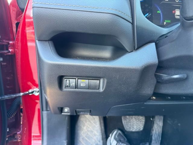 Used 2025 Toyota RAV4 LE image 20