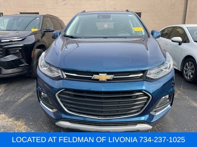 Used 2020 Chevrolet Trax Premier w/ LPO, Cargo Package FWD image 4