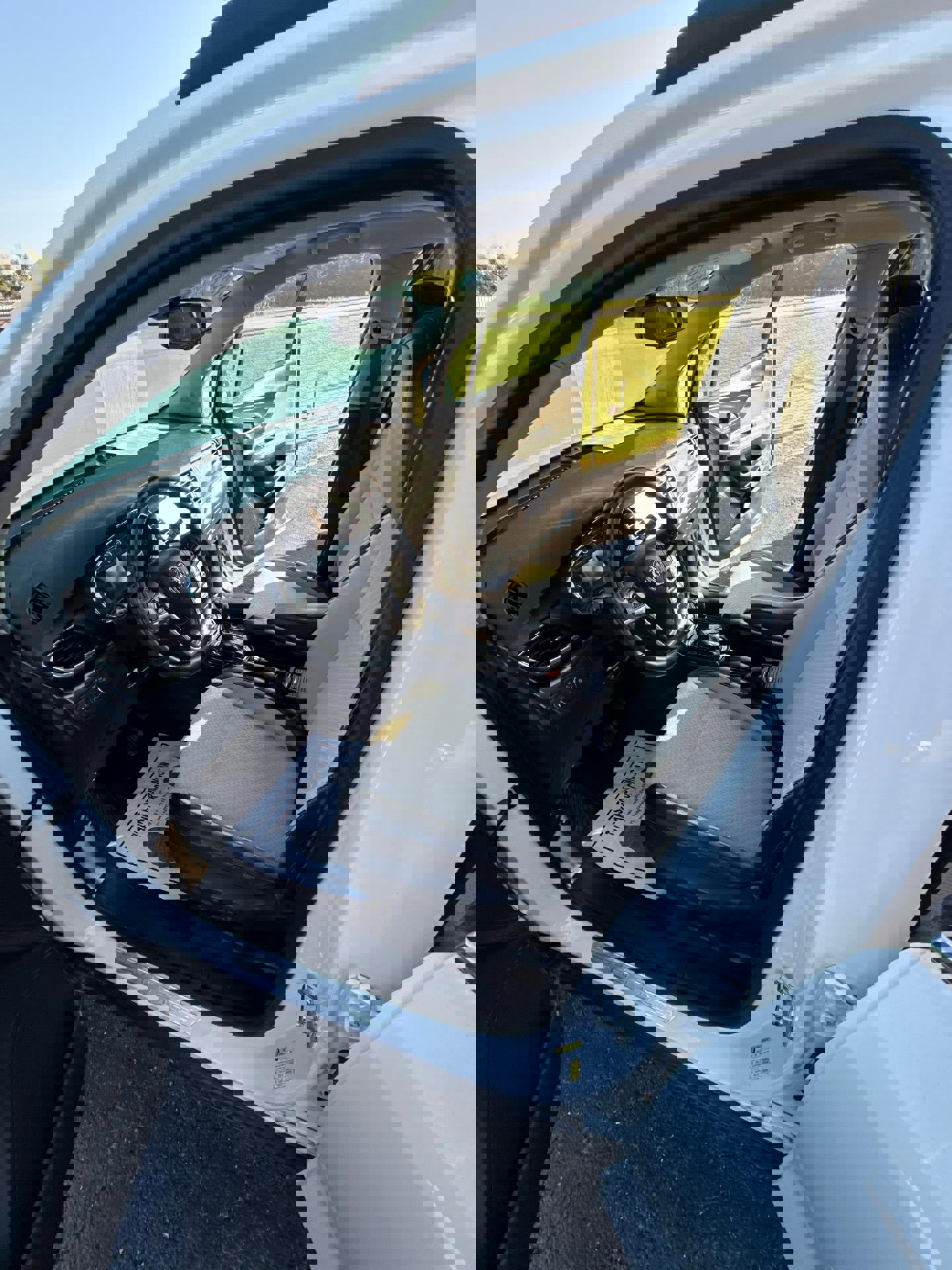 Used 2020 Buick Encore Preferred w/ Safety Package image 3