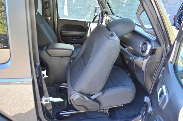 Used 2021 Jeep Wrangler Sport image 30
