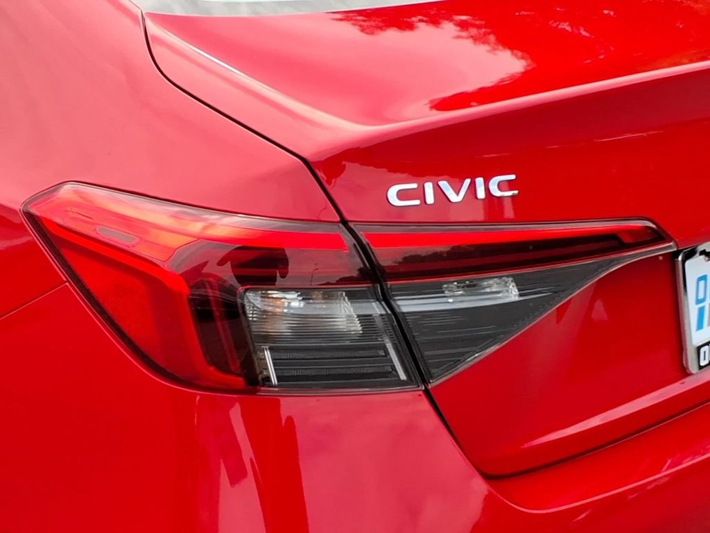 Used 2023 Honda Civic LX image 9