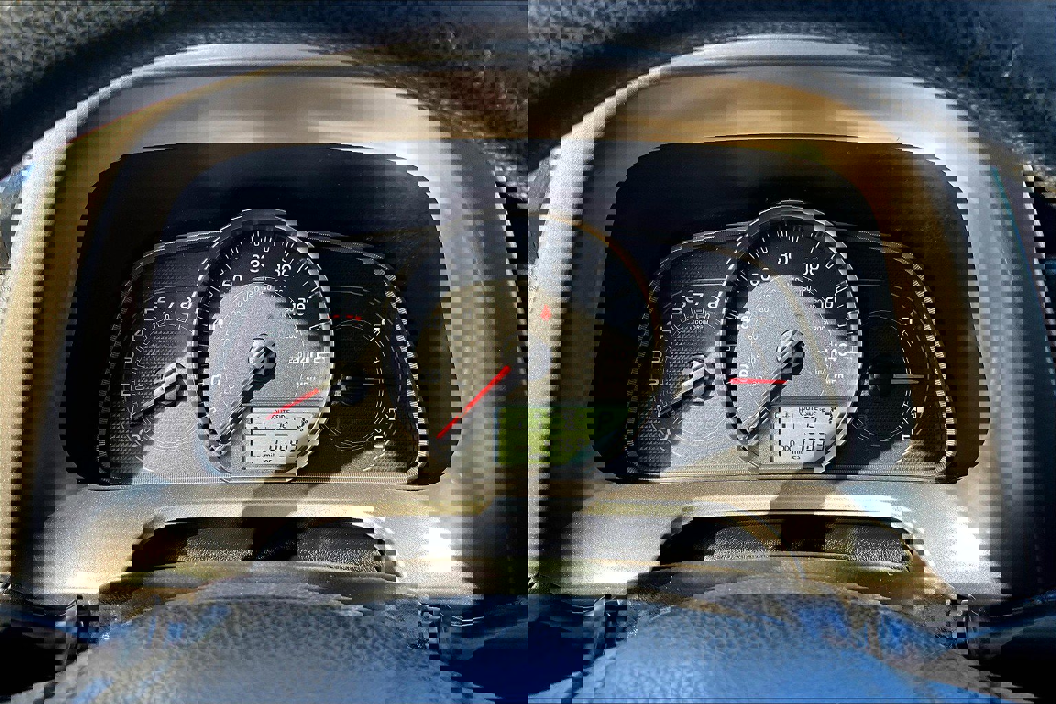 Used 2015 Toyota RAV4 LE image 20