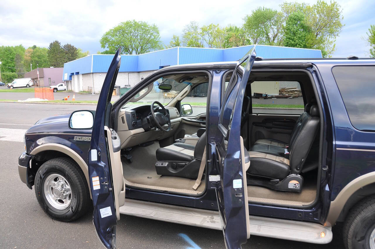Used 2005 Ford Excursion Eddie Bauer RWD image 15