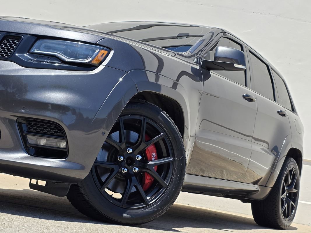 Used 2017 Jeep Grand Cherokee SRT w/ Trailer Tow Group IV AWD/4WD image 8