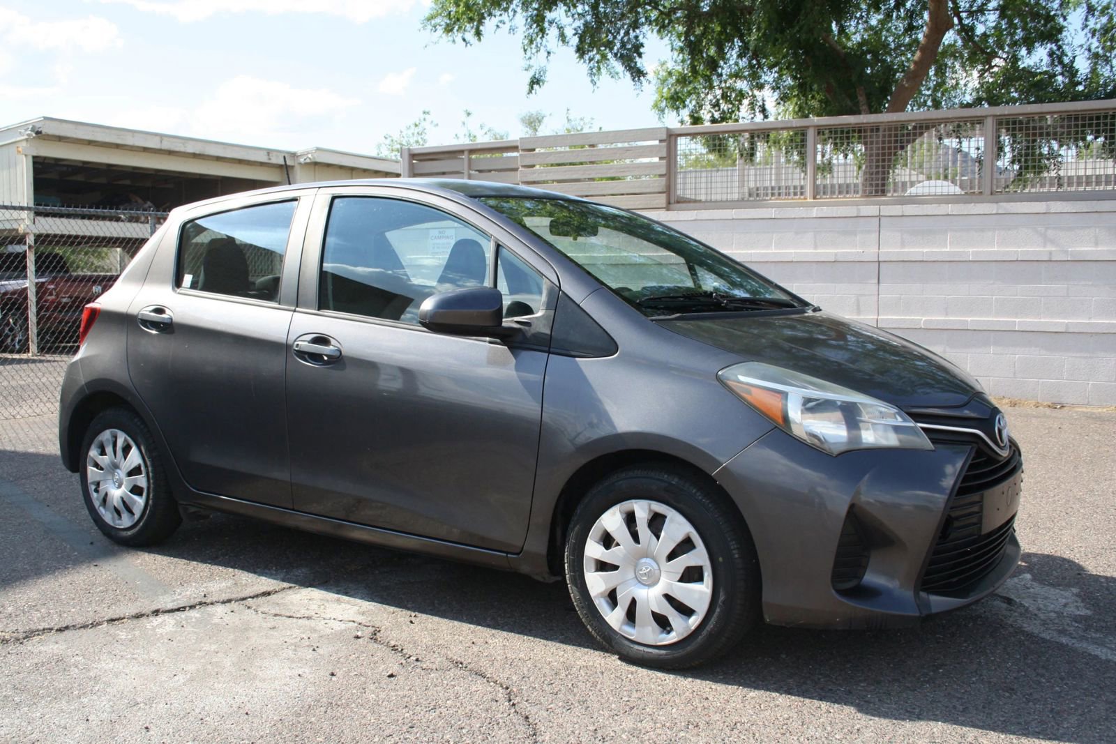 Used 2015 Toyota Yaris L FWD image 3