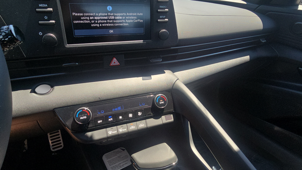New 2026 Hyundai Elantra Sport FWD image 21