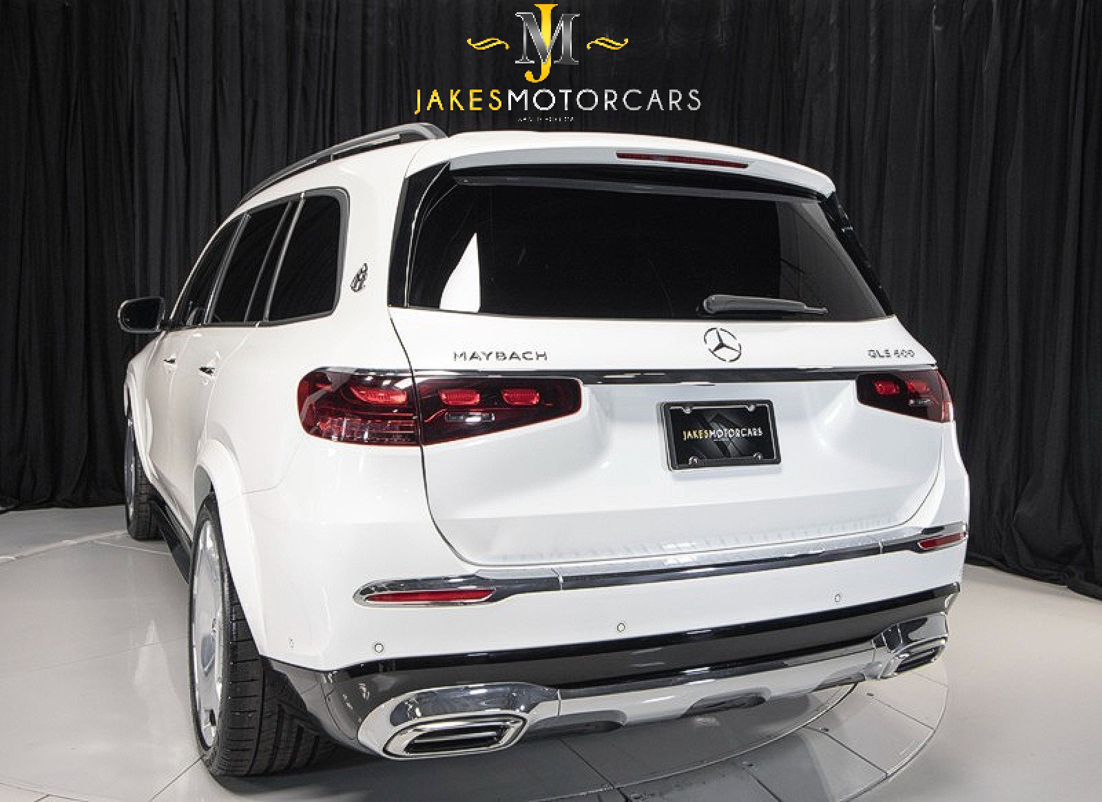 Used 2024 Mercedes-Benz Maybach GLS 600 4MATIC image 9