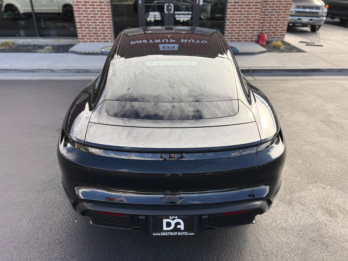 Used 2021 Porsche Taycan Turbo S image 31