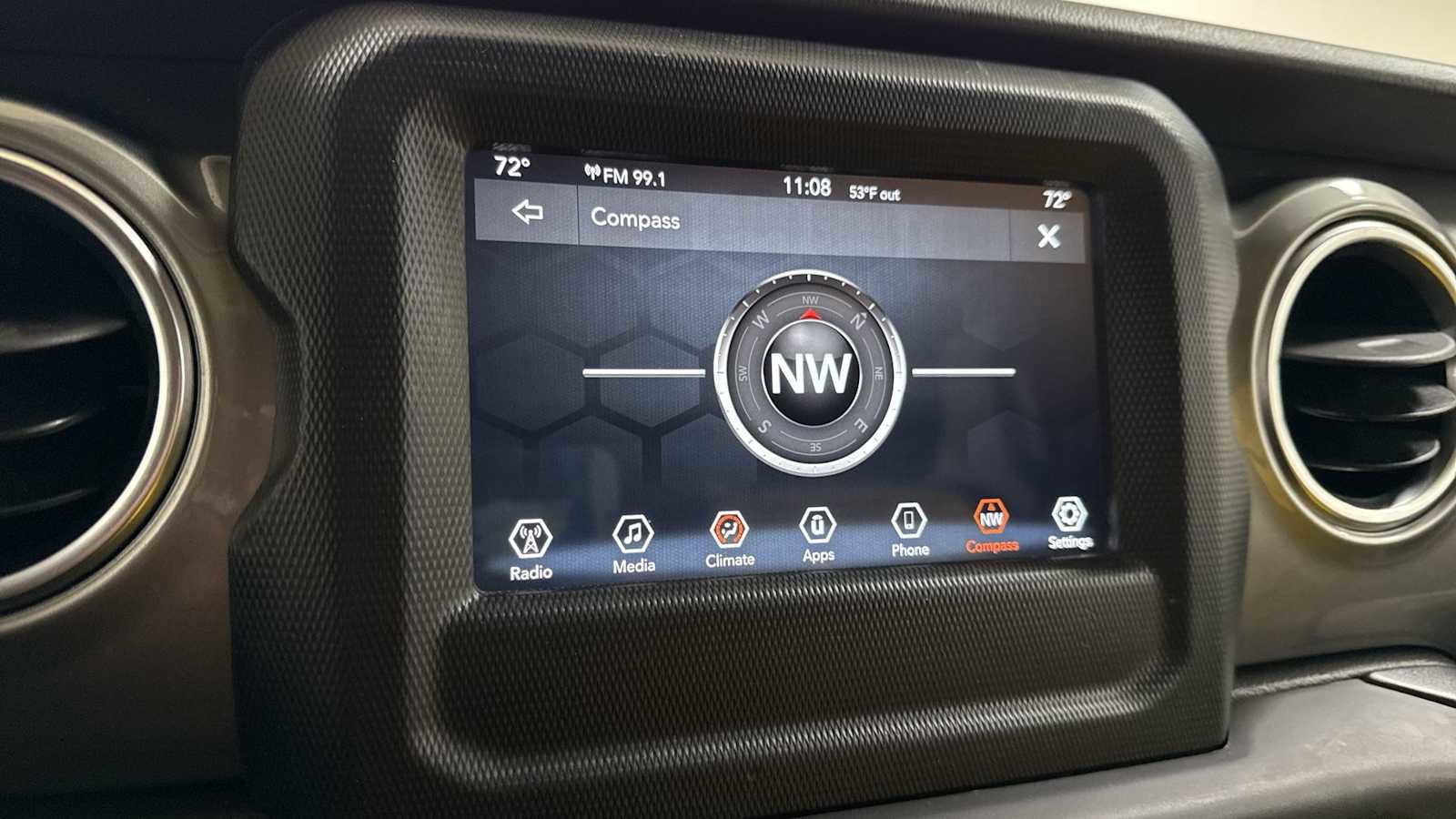 Used 2019 Jeep Wrangler Unlimited Sahara image 21