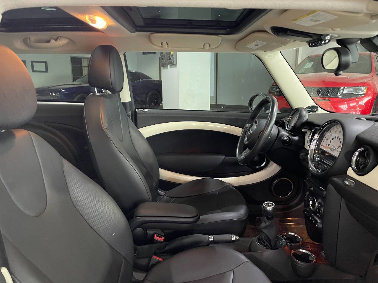 Used 2013 MINI Cooper Hardtop image 22