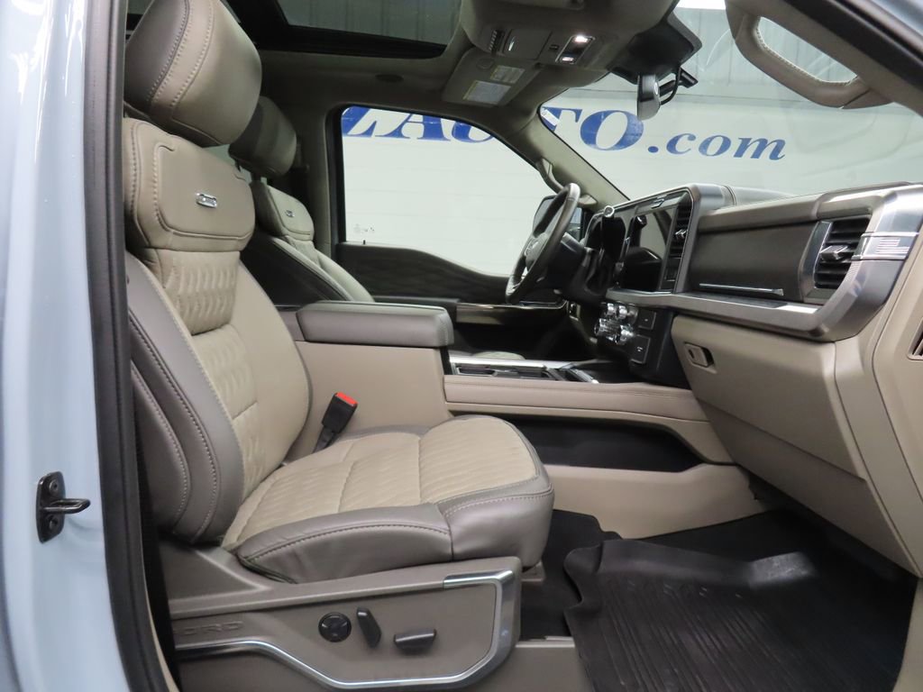 Used 2025 Ford F350 Platinum w/ Platinum Plus Package AWD/4WD image 33